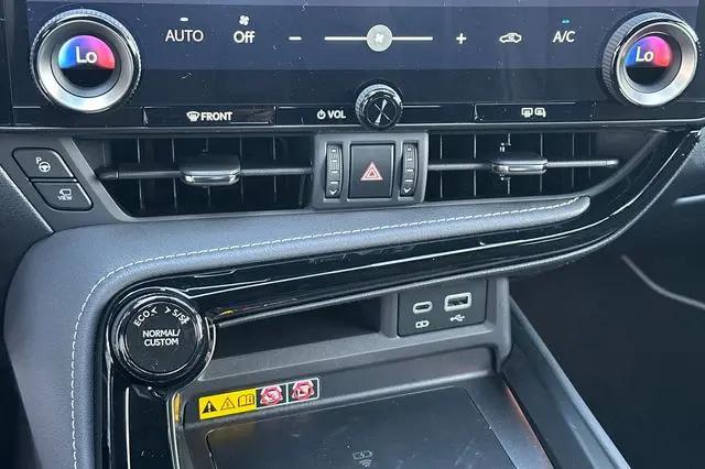 2026 Lexus NX F SPORT Handling