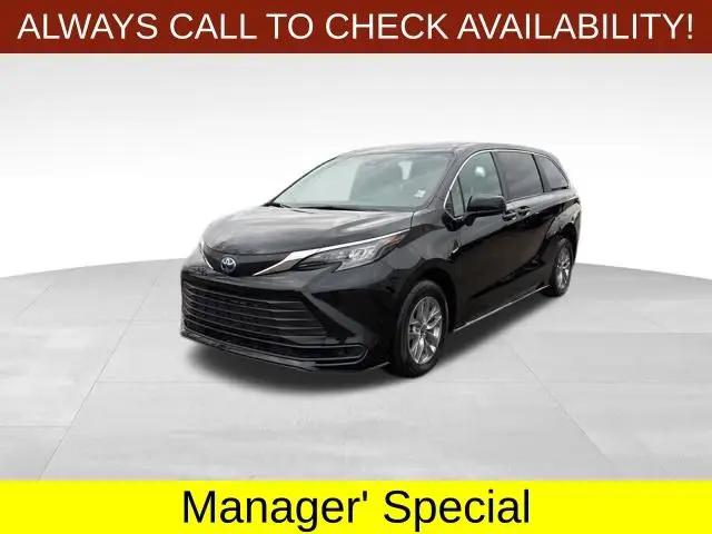 2025 Toyota Sienna LE