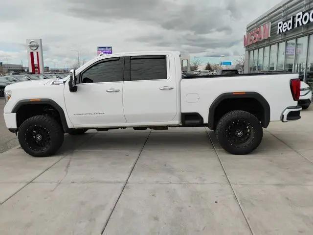 2023 GMC Sierra 2500HD 4WD Crew Cab Standard Bed Denali