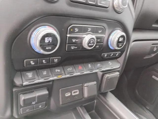2023 GMC Sierra 2500HD 4WD Crew Cab Standard Bed Denali