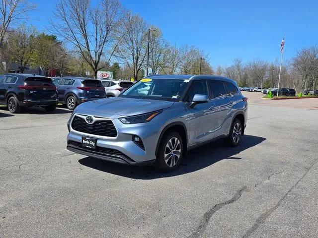 2023 Toyota Highlander XLE