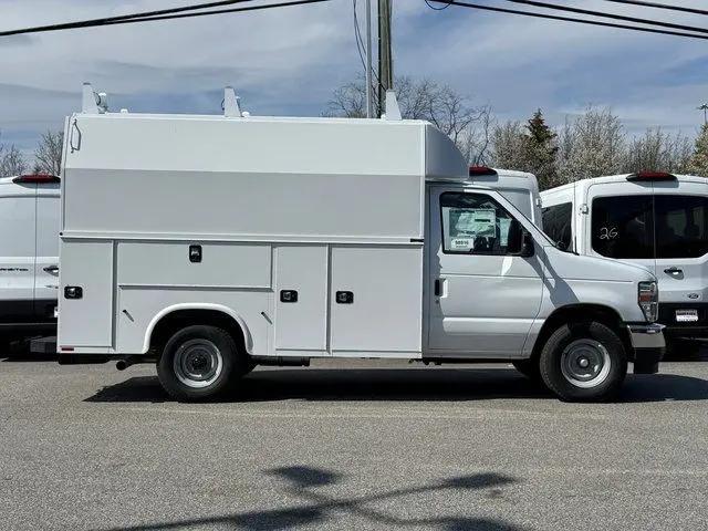 2026 Ford E-350 Cutaway E-Series Cutaway