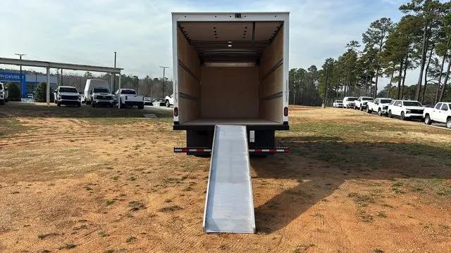 2025 Chevrolet 5500 5500 XG LCF Gas