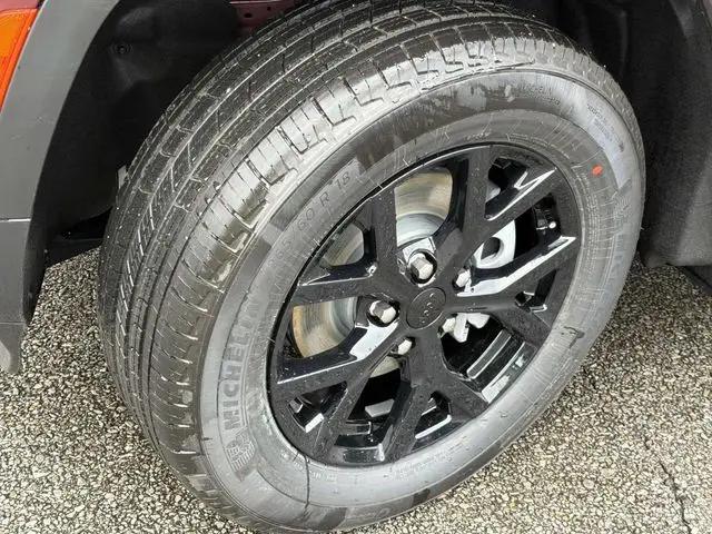 2026 Jeep Grand Cherokee Altitude 4x4