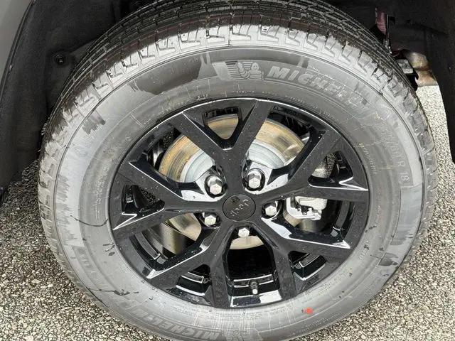 2026 Jeep Grand Cherokee Altitude 4x4