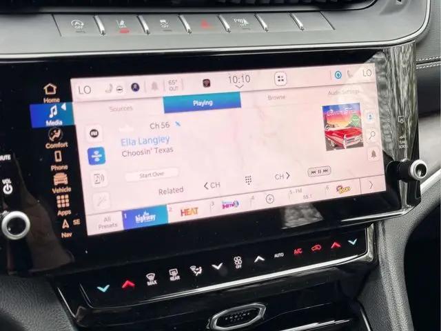 2026 Jeep Grand Cherokee Altitude 4x4