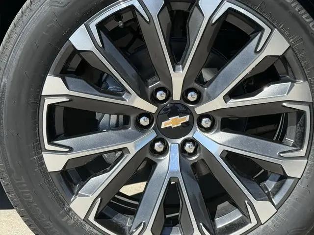 2026 Chevrolet Tahoe 4WD Premier