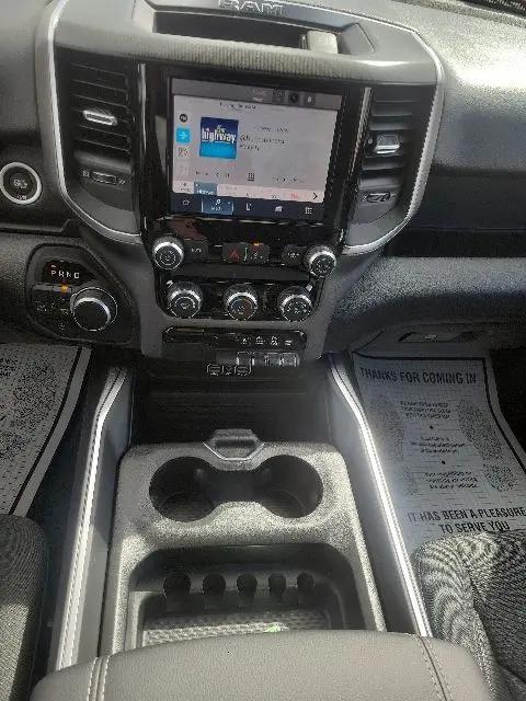2026 Ram 1500 Express Crew Cab 4x4 57 Box