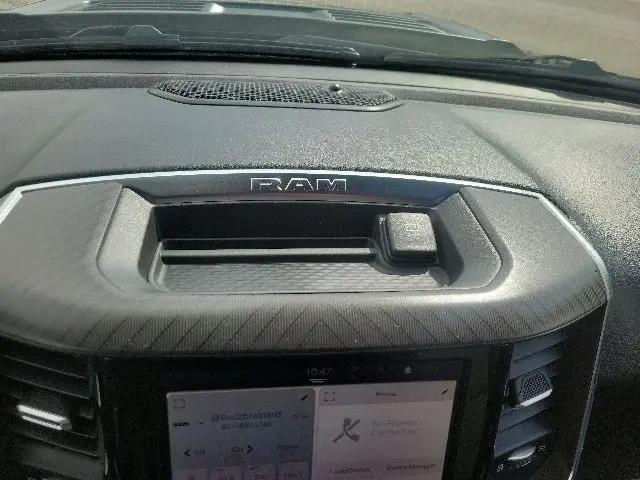 2026 Ram 1500 Express Crew Cab 4x4 57 Box