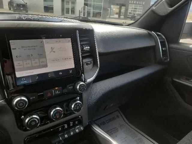 2026 Ram 1500 Express Crew Cab 4x4 57 Box