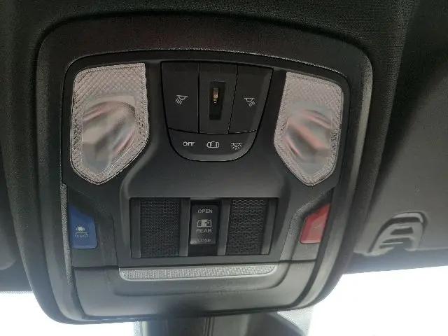 2026 Ram 1500 Express Crew Cab 4x4 57 Box