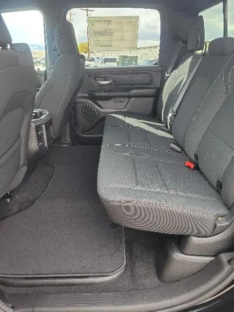 2026 Ram 1500 Express Crew Cab 4x4 57 Box