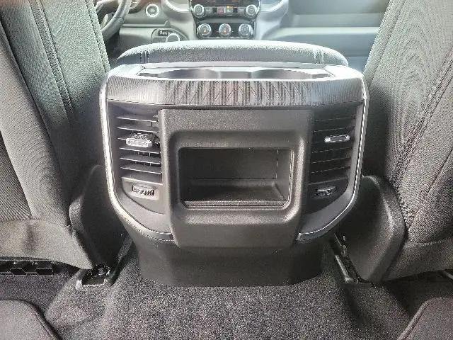 2026 Ram 1500 Express Crew Cab 4x4 57 Box