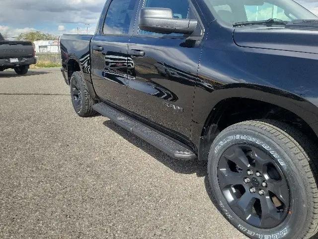 2026 Ram 1500 Express Crew Cab 4x4 57 Box