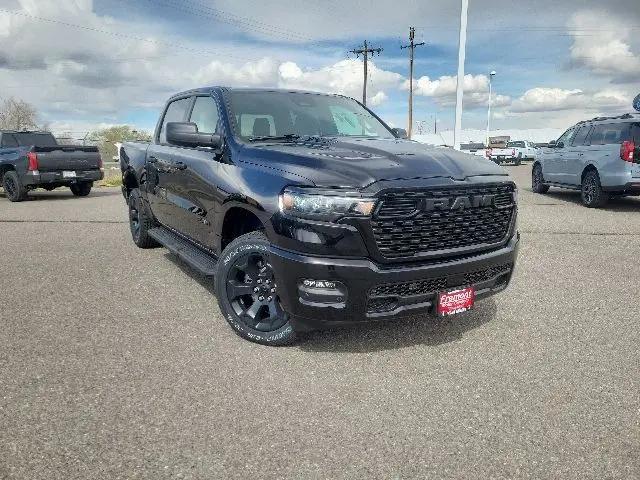 2026 Ram 1500 Express Crew Cab 4x4 57 Box