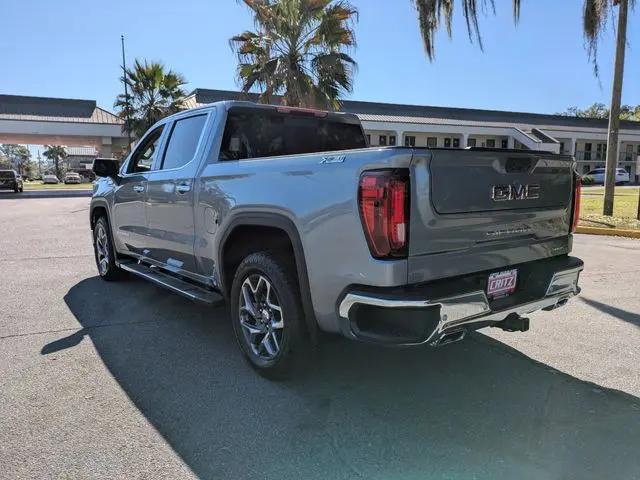 2026 GMC Sierra 1500 Crew Cab, Short Bed, SLT, 4WD