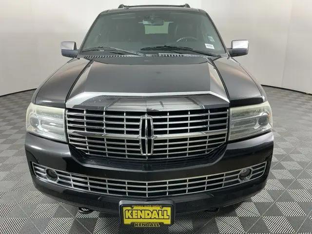 2011 Lincoln Navigator Standard