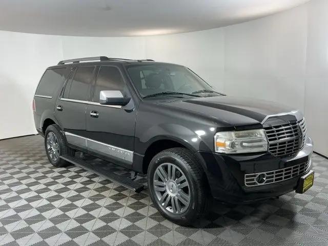 2011 Lincoln Navigator Standard