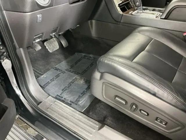 2011 Lincoln Navigator Standard