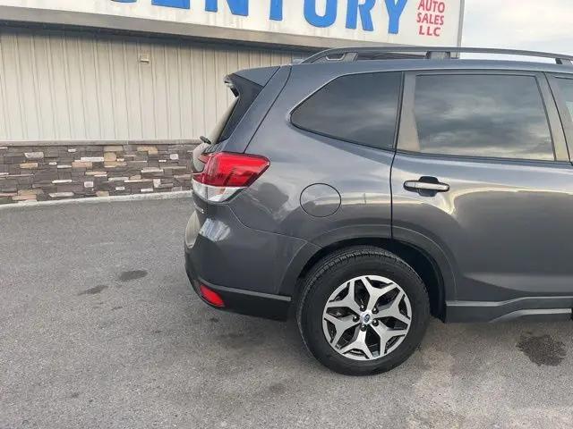 2022 Subaru Forester Premium