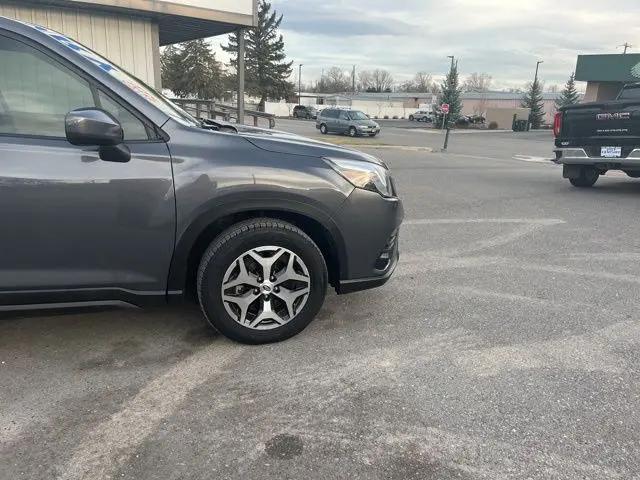 2022 Subaru Forester Premium