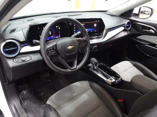 2024 Chevrolet Trax FWD LT