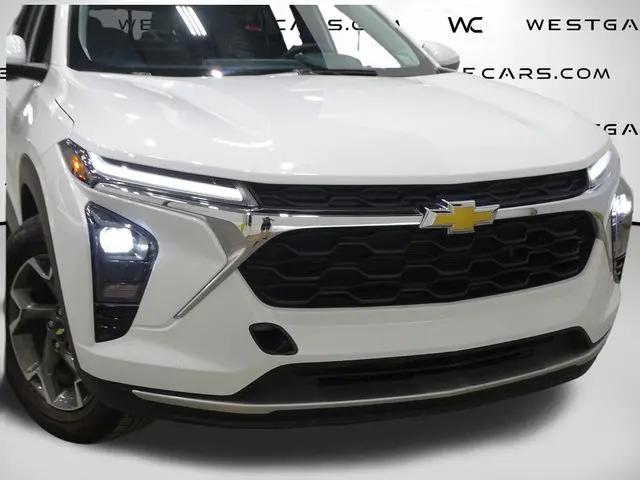 2024 Chevrolet Trax FWD LT