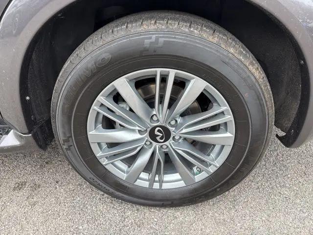 2024 INFINITI QX80 LUXE AWD
