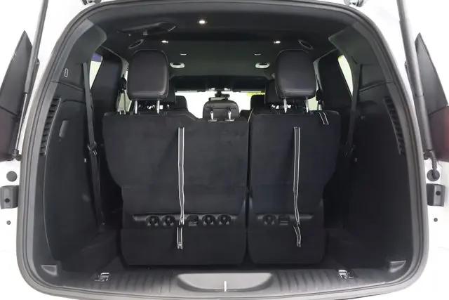 2026 Chrysler Pacifica Select AWD