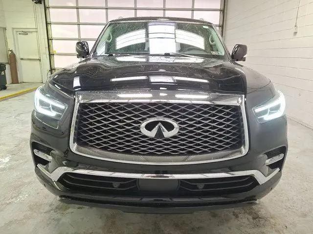 2023 INFINITI QX80 LUXE AWD