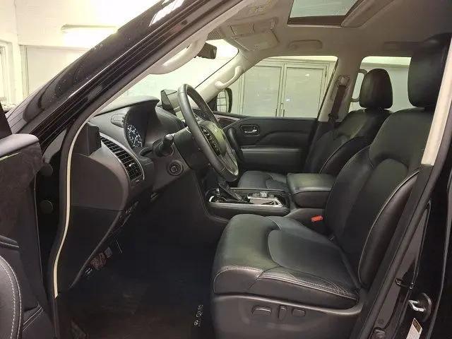 2023 INFINITI QX80 LUXE AWD