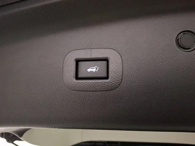 2023 INFINITI QX80 LUXE AWD