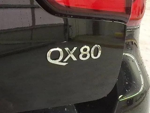 2023 INFINITI QX80 LUXE AWD