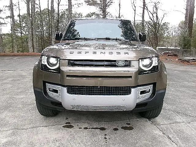 2024 Land Rover Defender 110 P400 S
