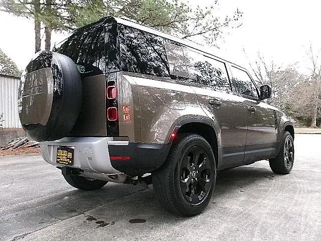 2024 Land Rover Defender 110 P400 S