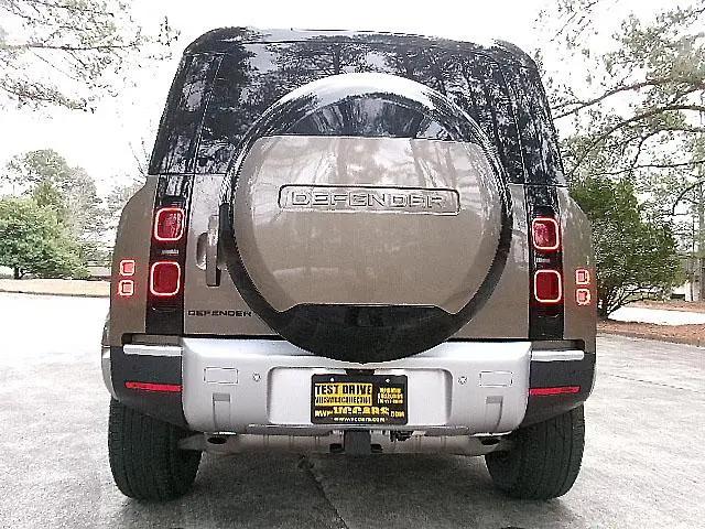 2024 Land Rover Defender 110 P400 S