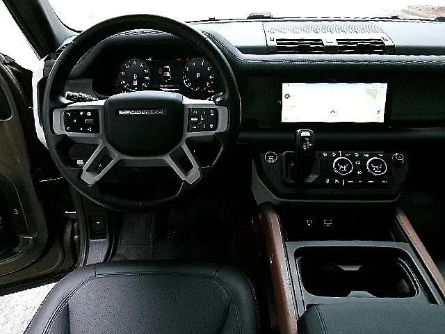 2024 Land Rover Defender 110 P400 S