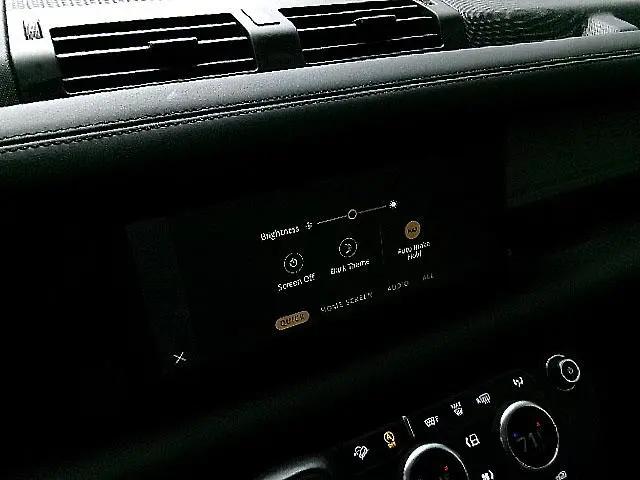2024 Land Rover Defender 110 P400 S