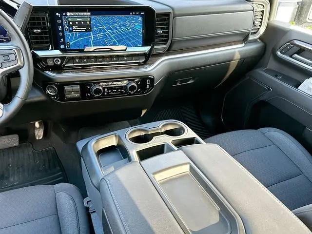 2025 Chevrolet Silverado 2500HD 4WD Crew Cab Standard Bed LT