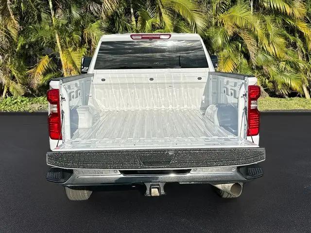 2025 Chevrolet Silverado 2500HD 4WD Crew Cab Standard Bed LT