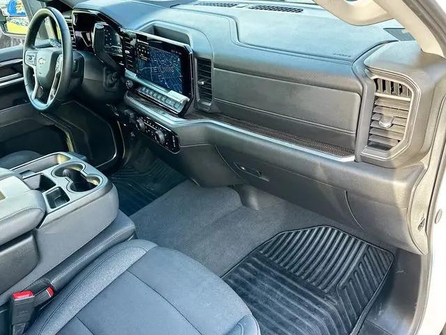 2025 Chevrolet Silverado 2500HD 4WD Crew Cab Standard Bed LT