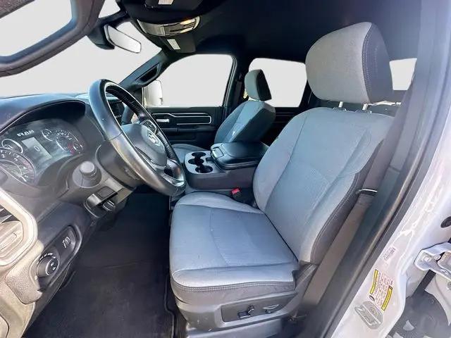 2024 Ram 3500 Big Horn Crew Cab 4x4 8' Box
