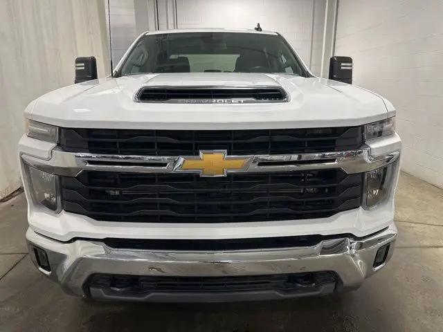 2025 Chevrolet Silverado 2500HD 4WD Crew Cab Standard Bed LT