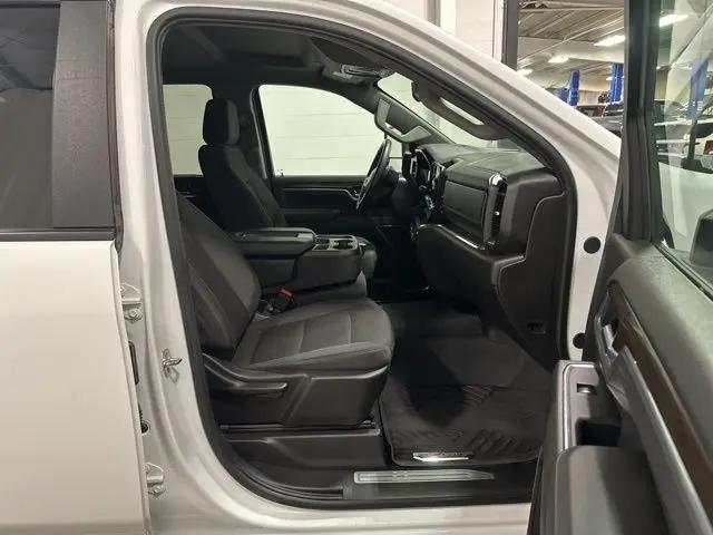2025 Chevrolet Silverado 2500HD 4WD Crew Cab Standard Bed LT