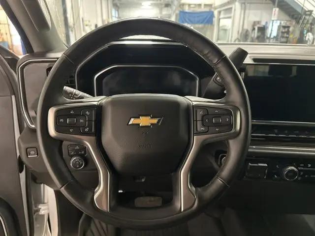 2025 Chevrolet Silverado 2500HD 4WD Crew Cab Standard Bed LT