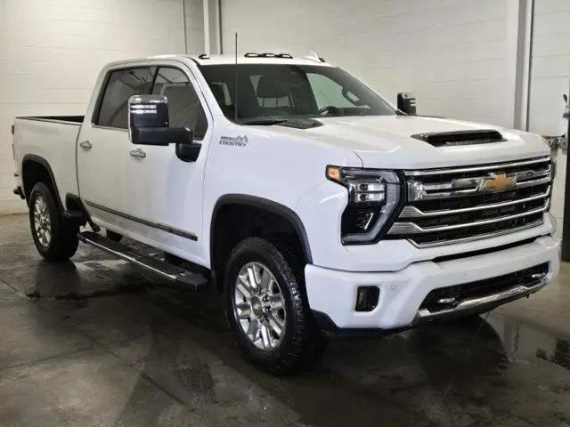 2025 Chevrolet Silverado 3500HD 4WD Crew Cab Standard Bed High Country