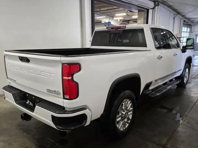 2025 Chevrolet Silverado 3500HD 4WD Crew Cab Standard Bed High Country