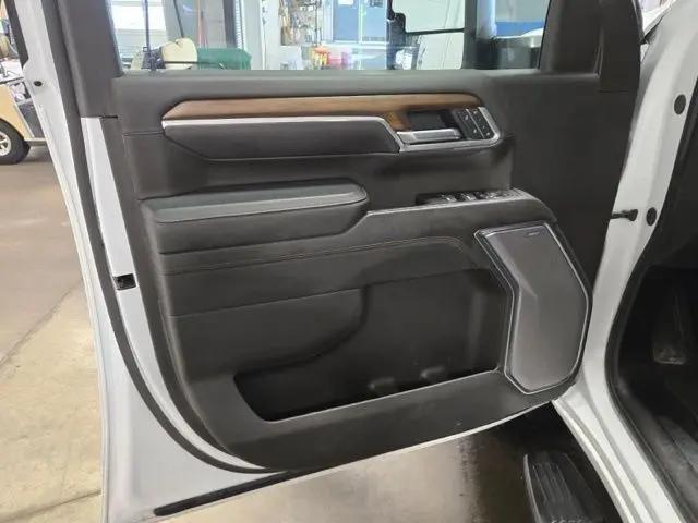 2025 Chevrolet Silverado 3500HD 4WD Crew Cab Standard Bed High Country