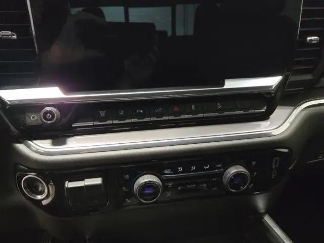 2025 Chevrolet Silverado 3500HD 4WD Crew Cab Standard Bed High Country