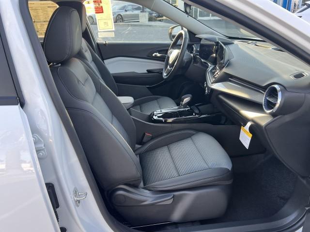 2026 Chevrolet Trax FWD LT